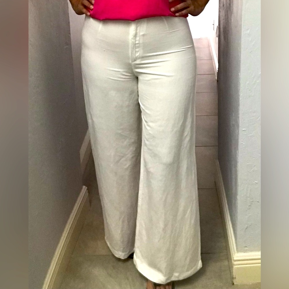 H&M white linen/viscose pants, size 10.